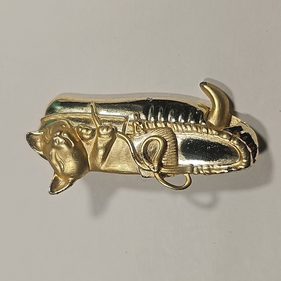 Cat in a shoe Brooch - Picture 2 of 8
